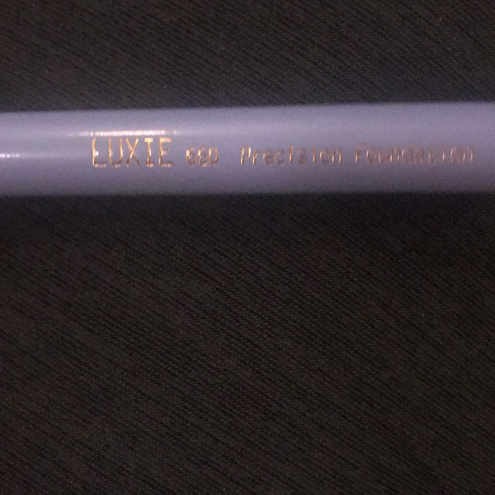 Makeup Bundle - Picture 2 of 7